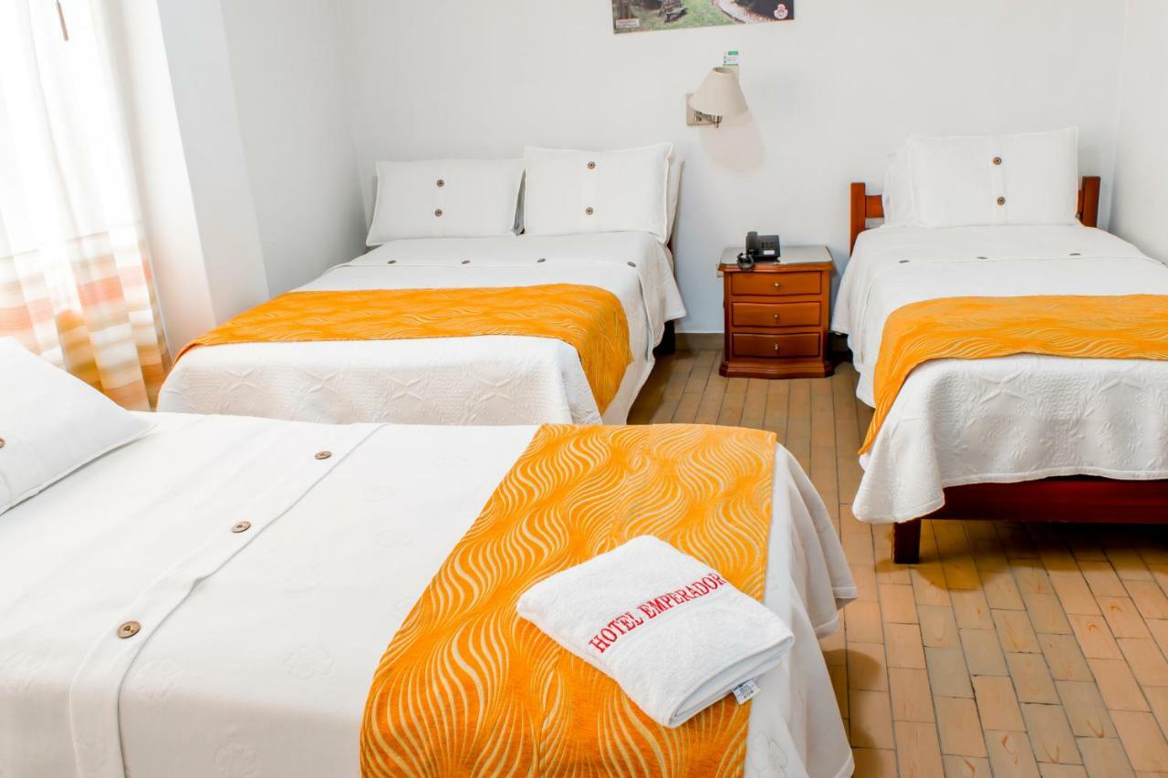 Hotel Emperador Barbosa  Quarto foto